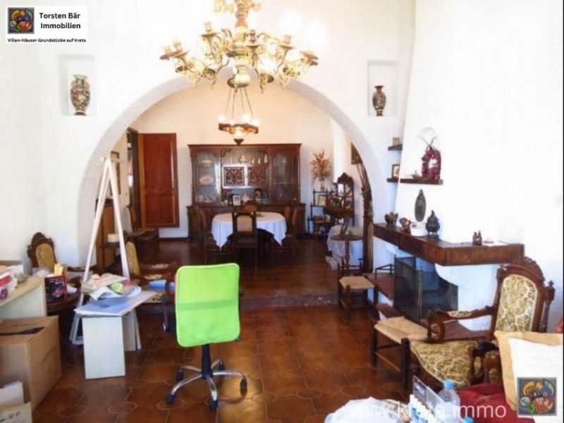 Ireapetra Kreta, Irepetra, Wohnung von 220m² direkt am Meer zu verkaufen. Wohnung kaufen